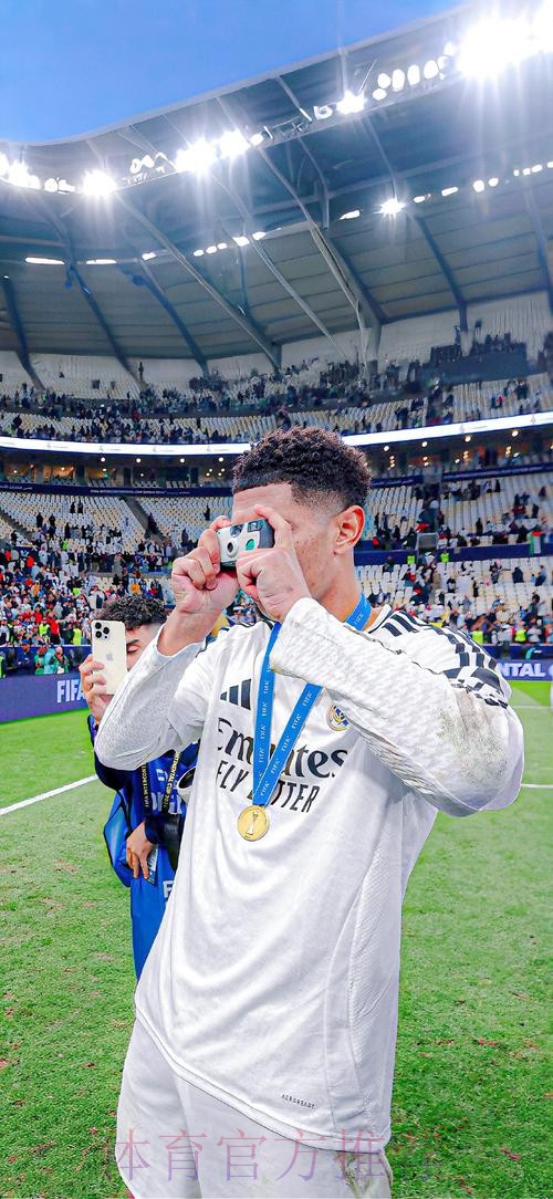 贝林厄姆谈加盟皇马-我梦寐以求 渴望上场比赛